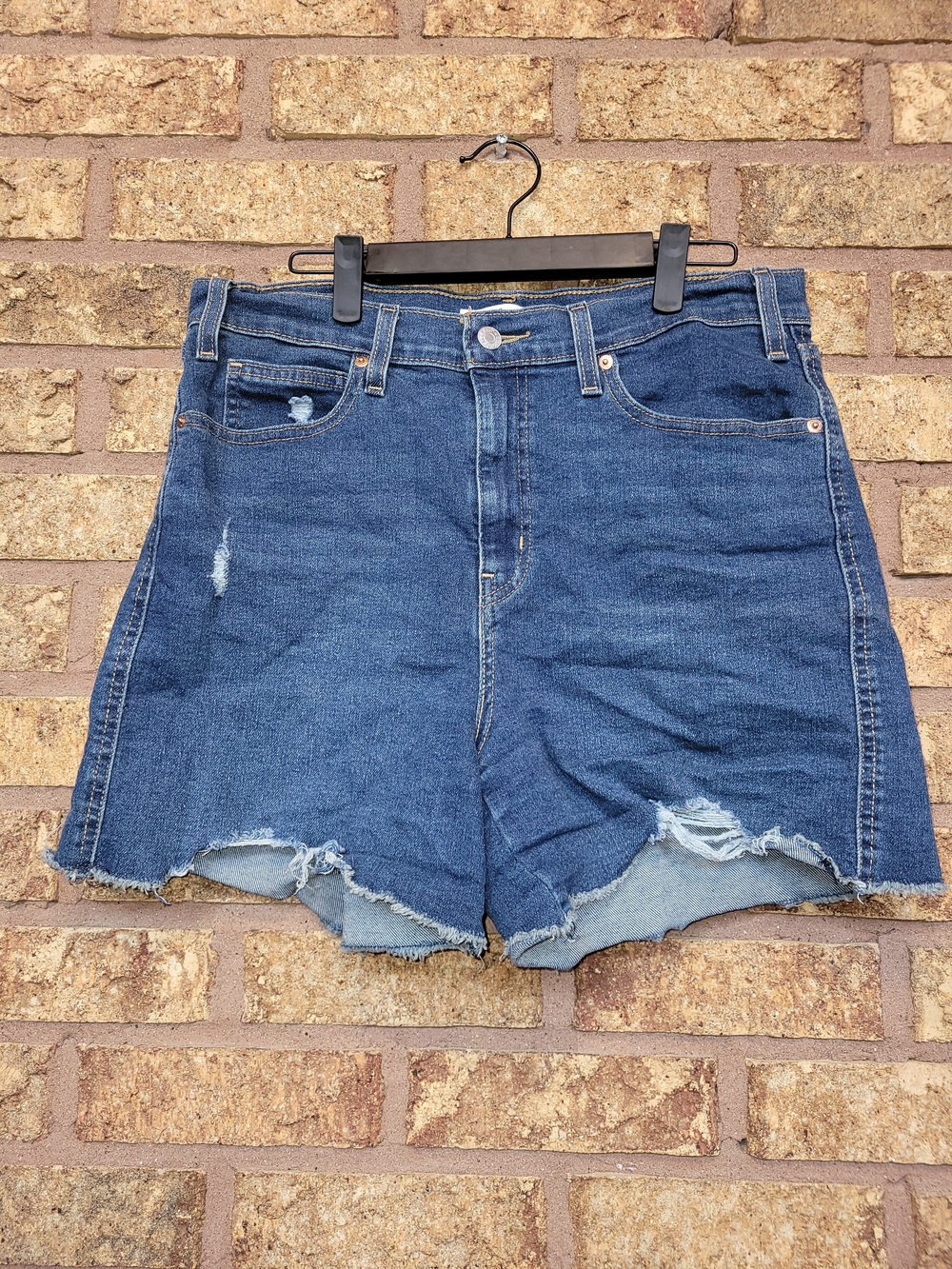 Signature by Levi Strauss High-Rise Distressed Denim Shorts Size 12